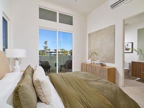 3905 Haines, San Diego CA 92109