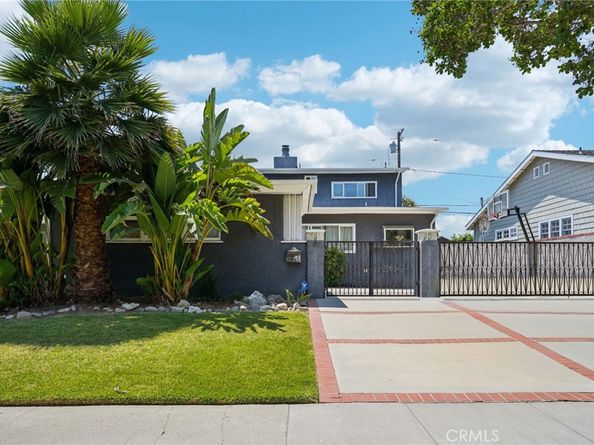 3675 Palo Verde Avenue, Long Beach CA 90808