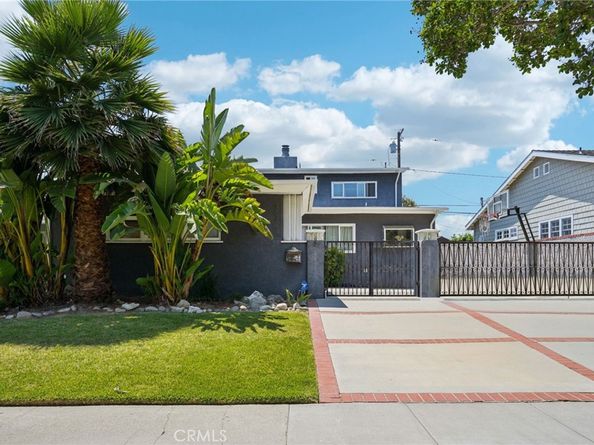 3675 Palo Verde Avenue, Long Beach CA 90808