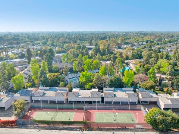 7890 E Spring Street 2F, Long Beach CA 90815