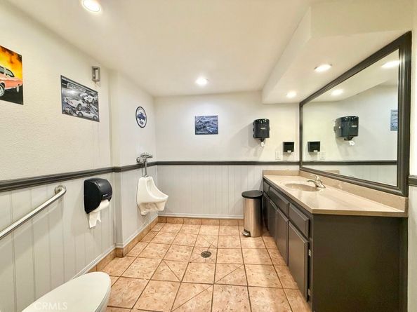 7890 E Spring Street 2F, Long Beach CA 90815