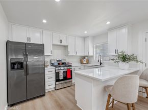 622 W 99th, Los Angeles CA 90044