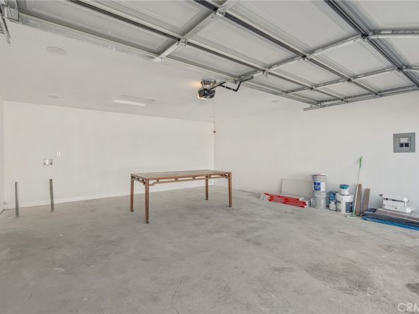 622 W 99th, Los Angeles CA 90044