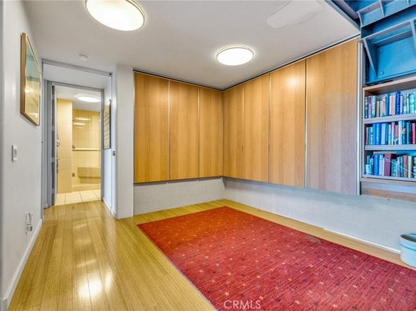 4022 Braeburn Way, Los Angeles CA 90027