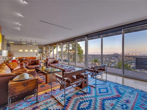 4022 Braeburn Way, Los Angeles CA 90027