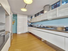 4022 Braeburn Way, Los Angeles CA 90027