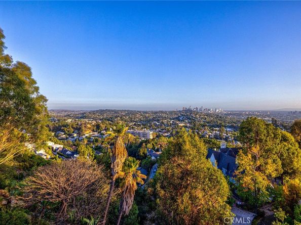 4022 Braeburn Way, Los Angeles CA 90027