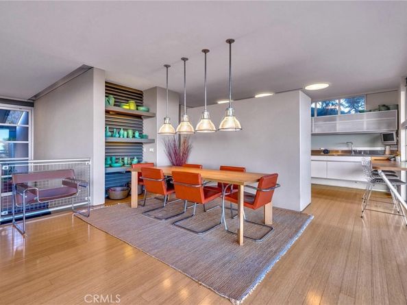 4022 Braeburn Way, Los Angeles CA 90027