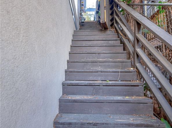 4022 Braeburn Way, Los Angeles CA 90027