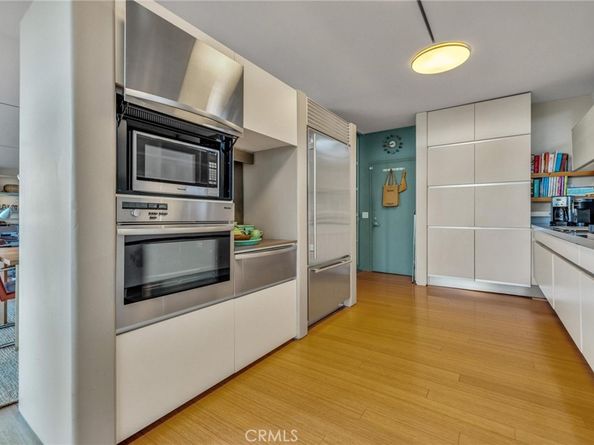 4022 Braeburn Way, Los Angeles CA 90027