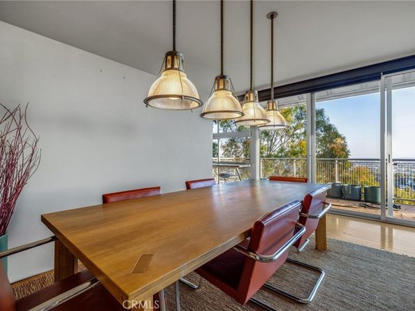 4022 Braeburn Way, Los Angeles CA 90027