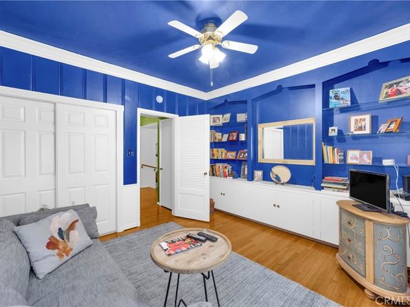 929 E Marshall, Long Beach CA 90807