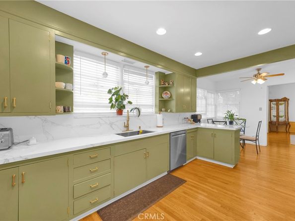 929 E Marshall, Long Beach CA 90807