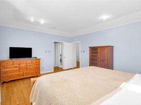 929 E Marshall, Long Beach CA 90807