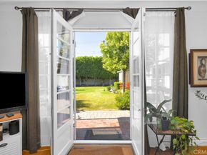 929 E Marshall, Long Beach CA 90807