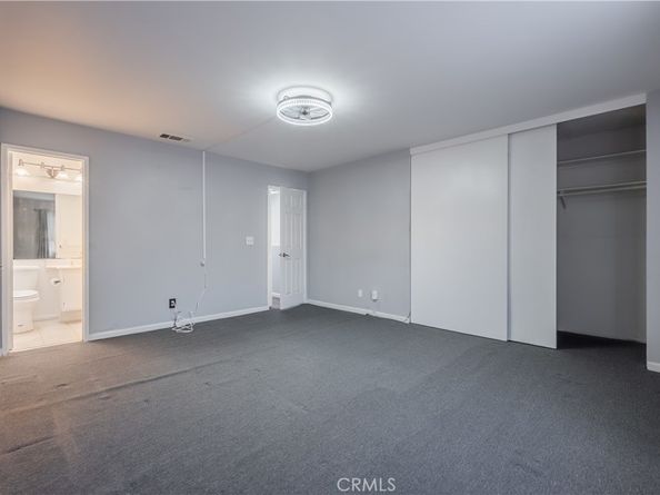 2264 Rose Avenue, Signal Hill CA 90755