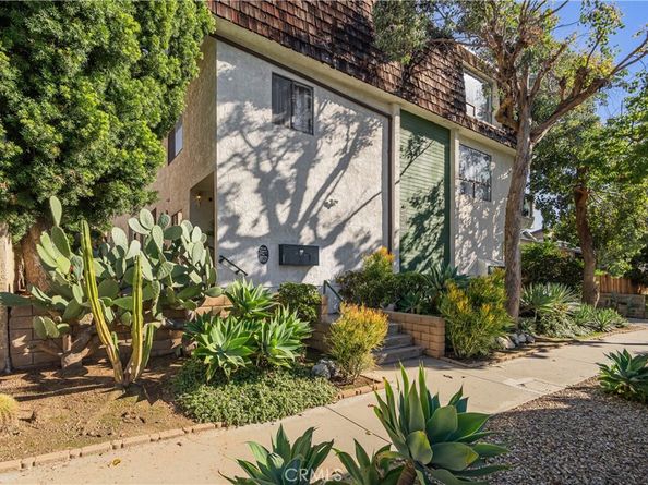 2264 Rose Avenue, Signal Hill CA 90755