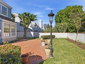 18 Hillsdale, Newport Beach CA 92660