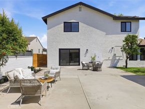4529 Pepperwood Avenue, Long Beach CA 90808