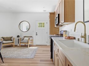 4529 Pepperwood Avenue, Long Beach CA 90808