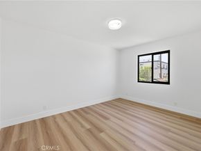 4529 Pepperwood Avenue, Long Beach CA 90808