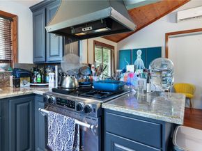 2642 Westminster Place, Costa Mesa CA 92627