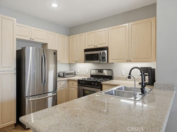 2448 Watermarke, Irvine CA 92612