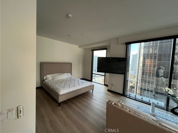 655 Hope S 1605, Los Angeles CA 90017