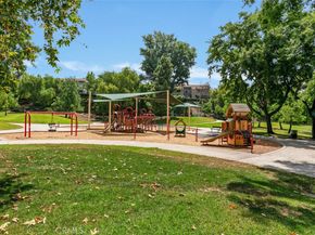 21981 Rimhurst DR # P-160 P160, Lake Forest CA 92630