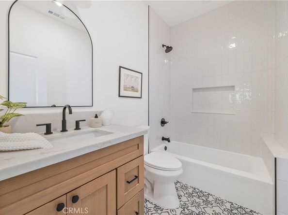 5670 Hub Street, Los Angeles CA 90042