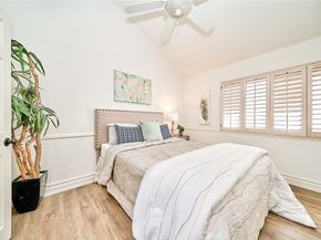 15 Ensueno E, Irvine CA 92620