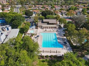 15 Ensueno E, Irvine CA 92620