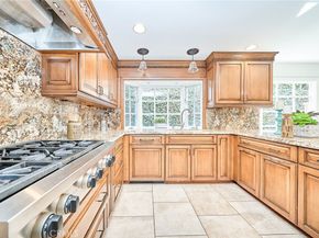 15 Ensueno E, Irvine CA 92620