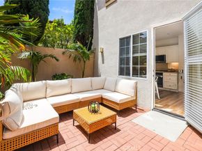 46 Arborside, Irvine CA 92603