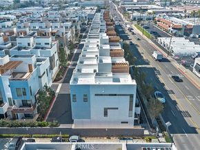 645 W 17th Street, Costa Mesa CA 92627