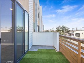 645 W 17th Street, Costa Mesa CA 92627