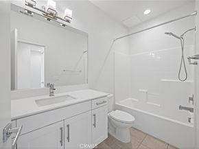 645 W 17th Street, Costa Mesa CA 92627