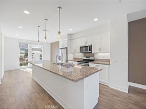 645 W 17th Street, Costa Mesa CA 92627