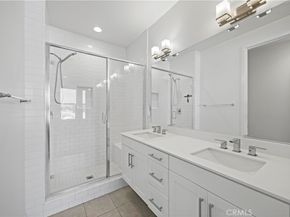 645 W 17th Street, Costa Mesa CA 92627