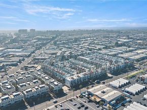 645 W 17th Street, Costa Mesa CA 92627