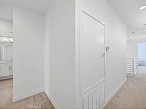 645 W 17th Street, Costa Mesa CA 92627