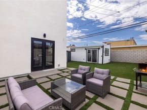 5447 Lime Avenue, Long Beach CA 90805