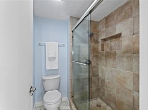 4 Woodleaf, Irvine CA 92614