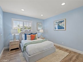 4 Woodleaf, Irvine CA 92614
