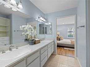 4 Woodleaf, Irvine CA 92614