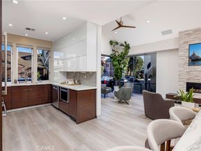 29 W Neapolitan, Long Beach CA 90803