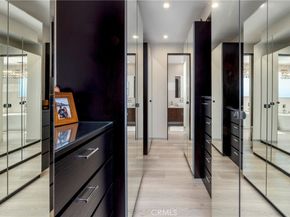 29 W Neapolitan, Long Beach CA 90803