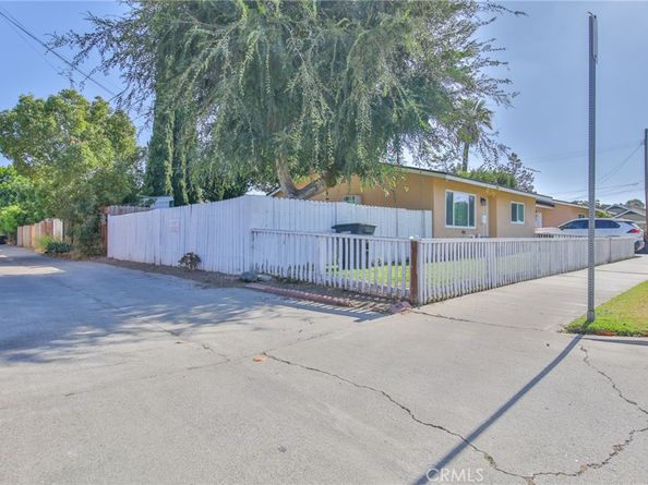 333 335,337 E La Veta, Orange CA 92866