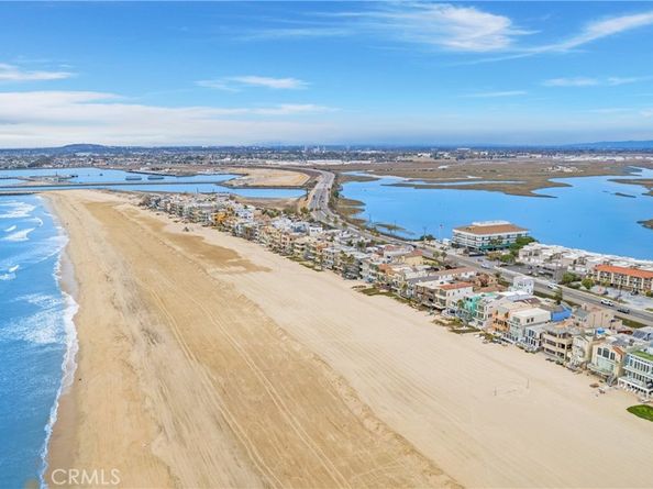 55 B Surfside, Surfside CA 90740