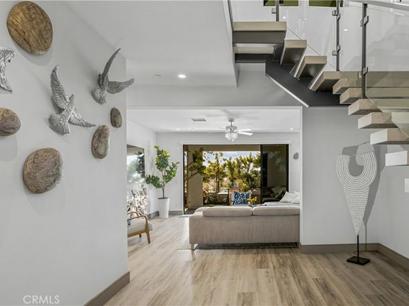 10 Ocean Place, Seal Beach CA 90740